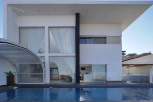 וילה AQUA בוטיק